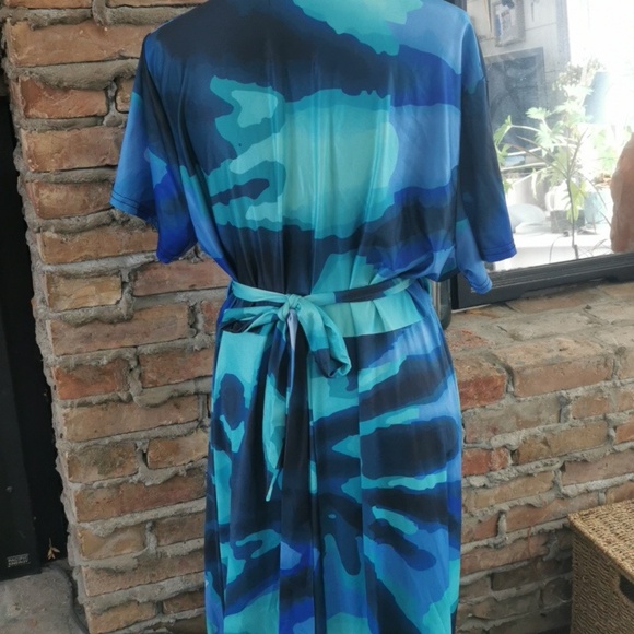 Lilly by Fermiana V fauxwrap vacay turquoise blues maxi dress with tie. Size 2XL - Picture 3 of 6